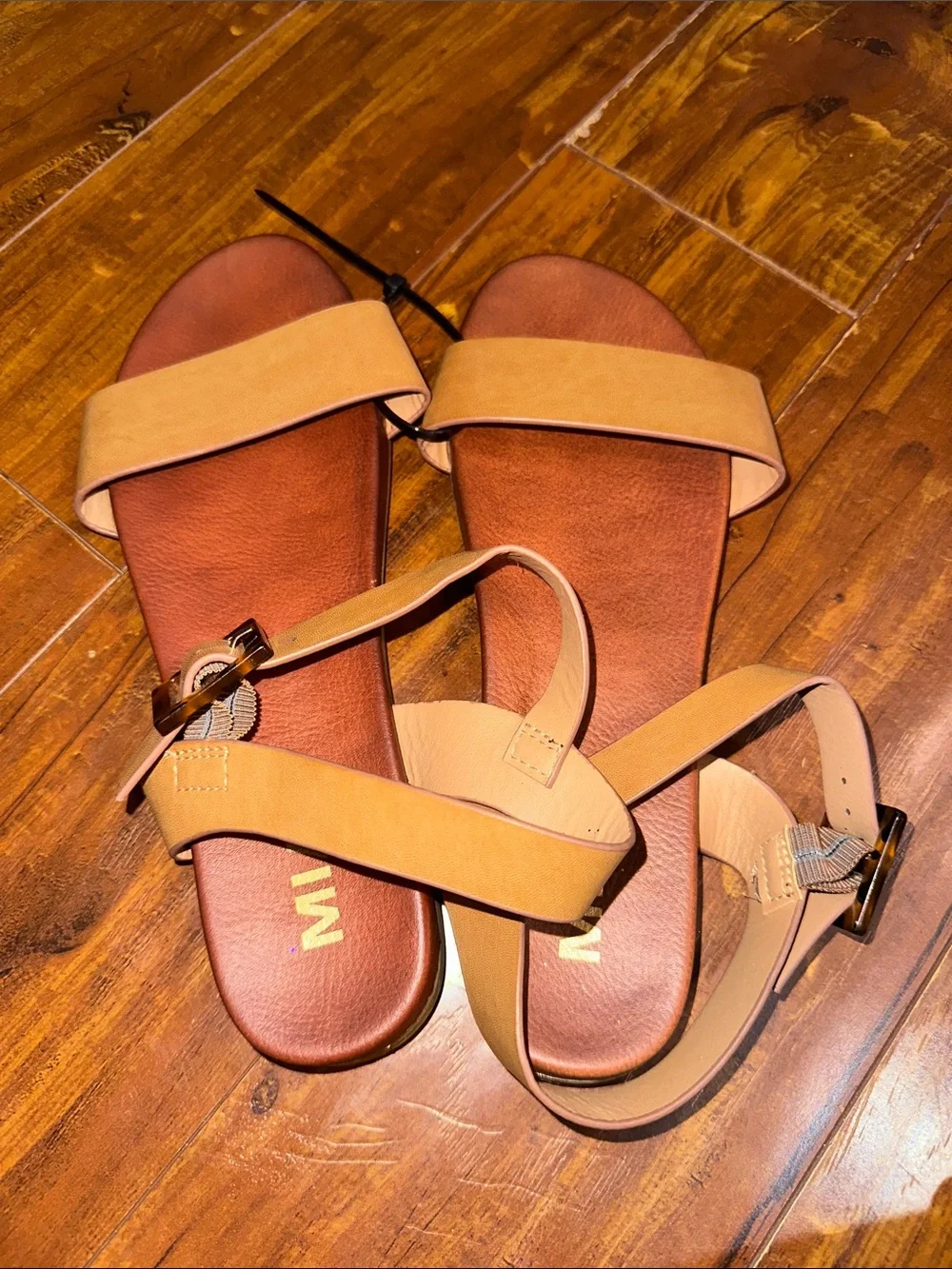 MIA nwot women